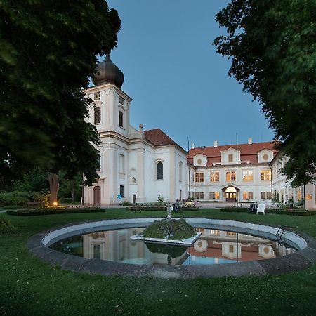 Chateau Loucen Garden Retreat Экстерьер фото