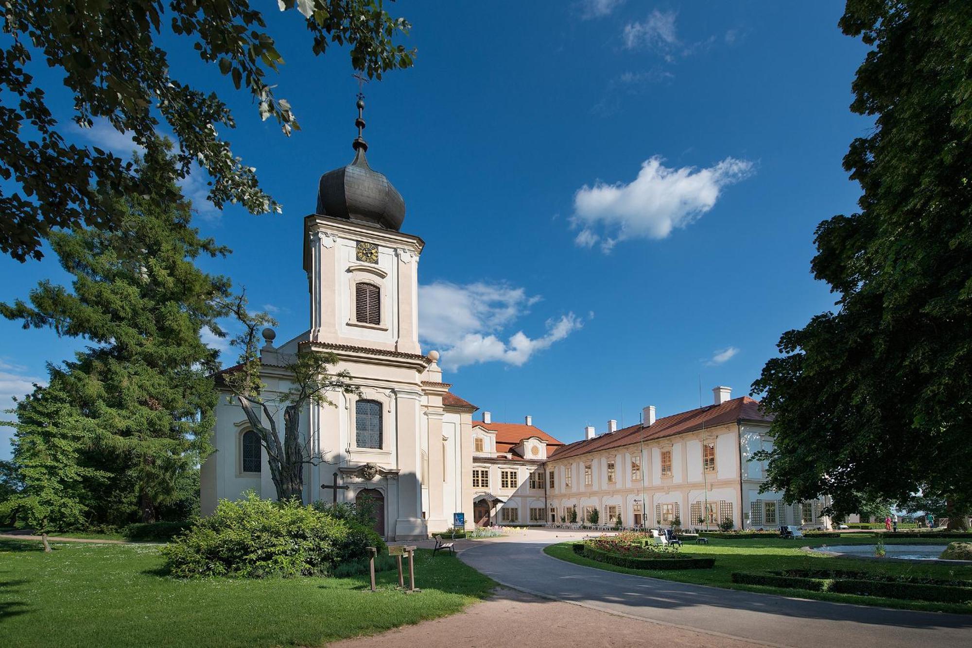 Chateau Loucen Garden Retreat Экстерьер фото