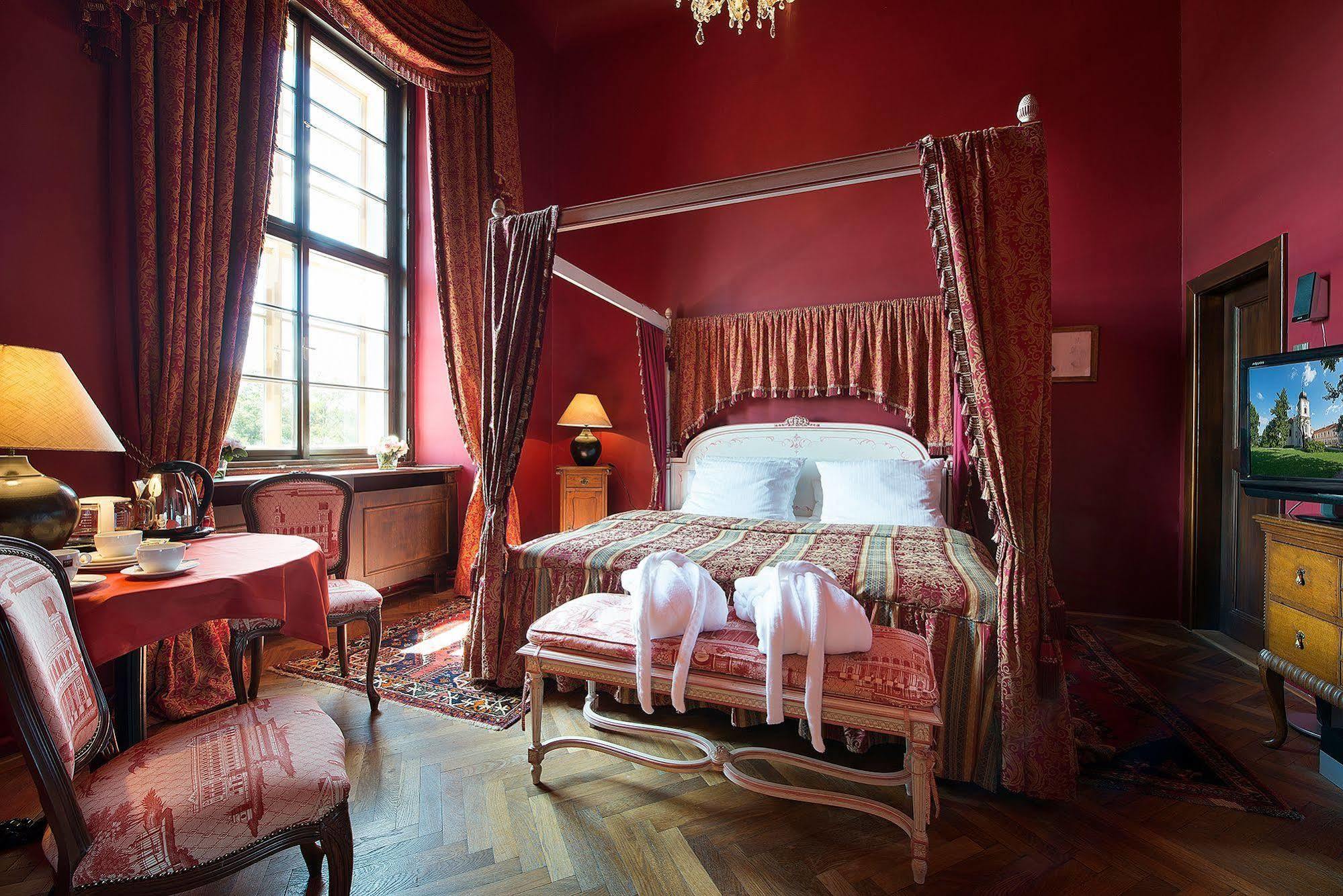 Chateau Loucen Garden Retreat Экстерьер фото