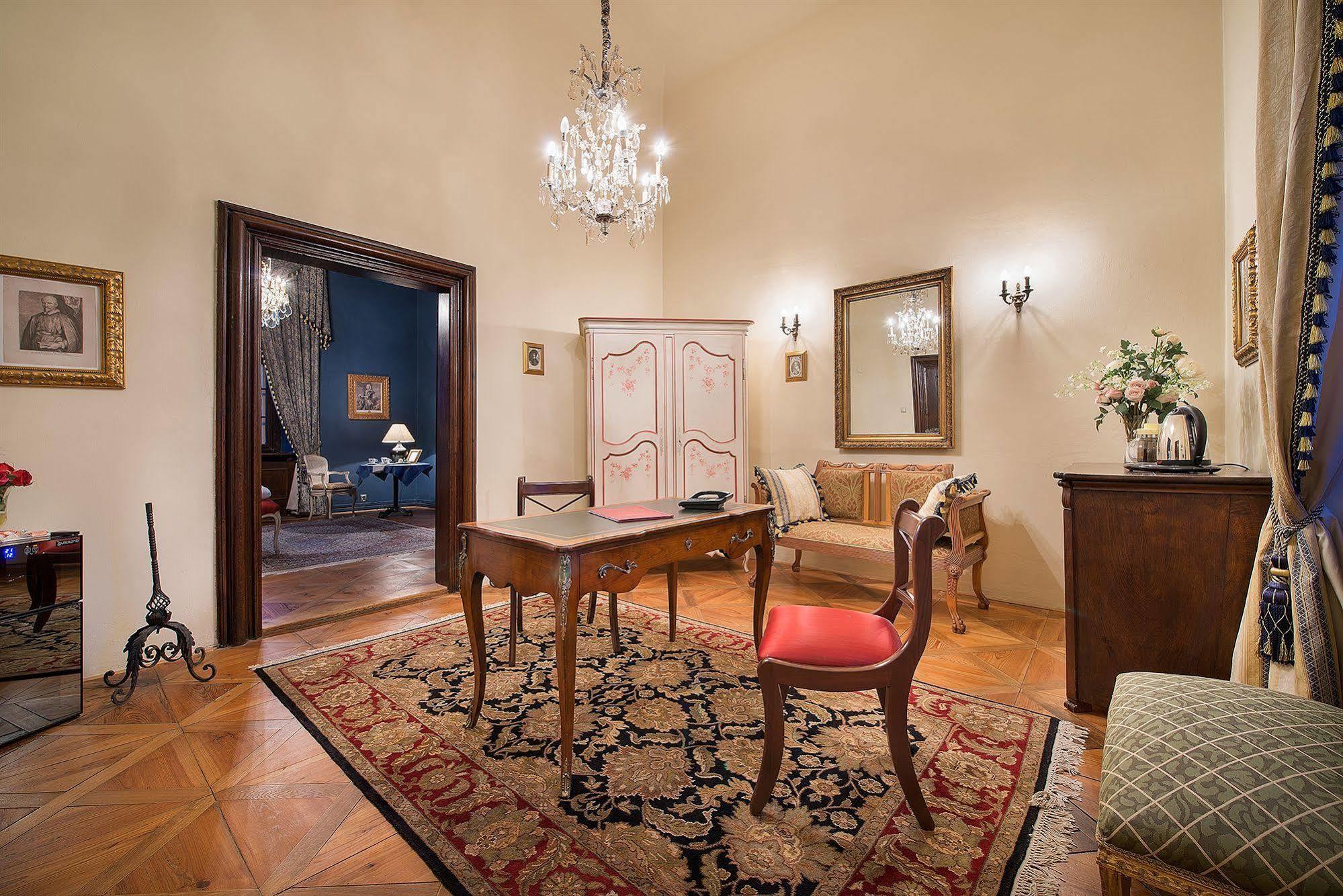 Chateau Loucen Garden Retreat Экстерьер фото